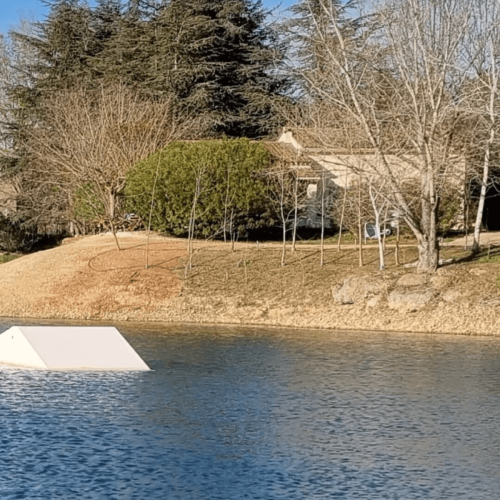 Réservation et Location Hébergement Maison en Camargue près du Dynamite Wakepark Arles